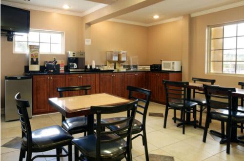 Roadside Inn Cartersville Restaurant photo
